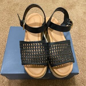 Womens platform sandals